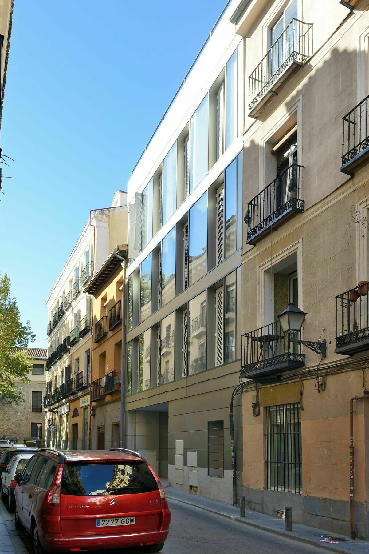 Aspasios Atocha Apartahotel